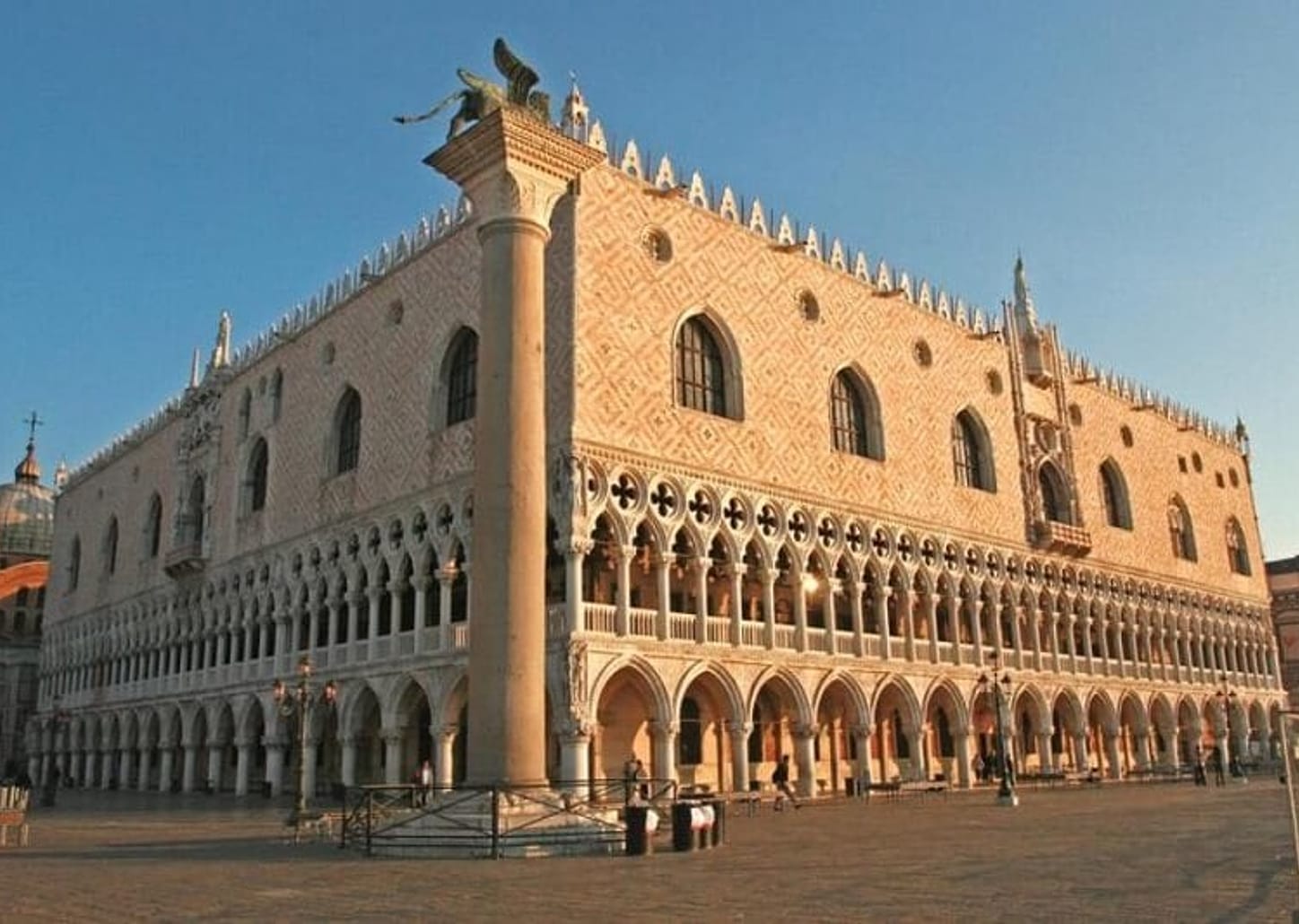 Passeio pelo Palácio Ducal em Veneza